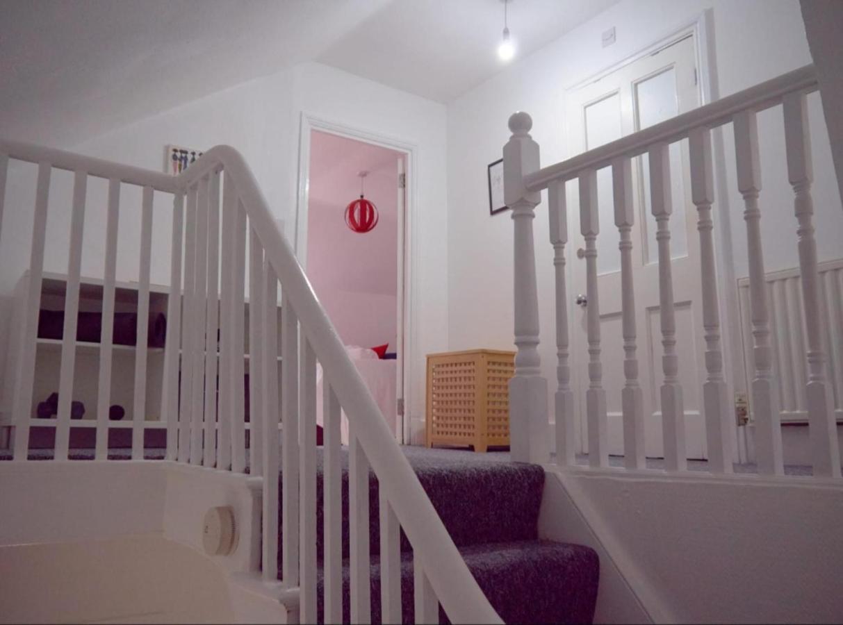 Lovely Large London Apartment Near Stratford Buitenkant foto