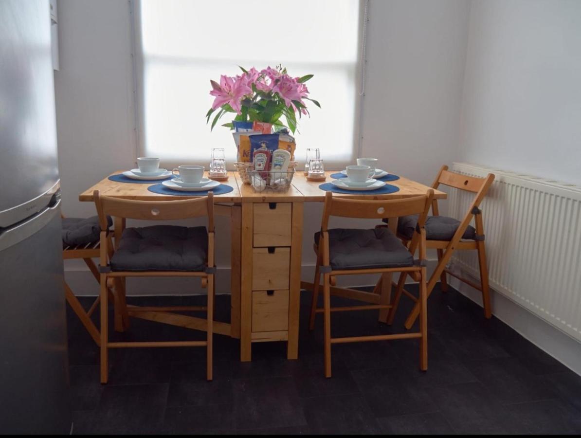 Lovely Large London Apartment Near Stratford Buitenkant foto