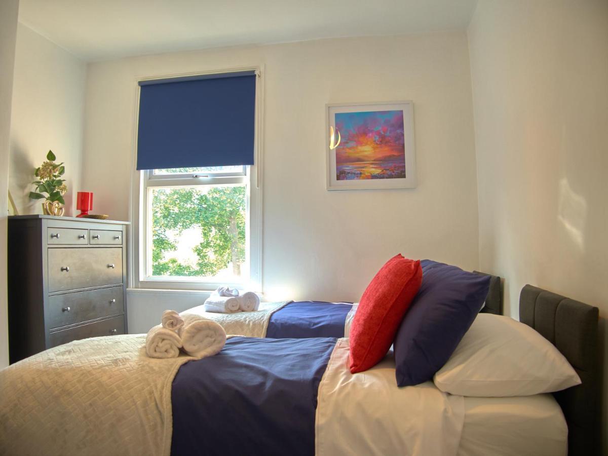 Lovely Large London Apartment Near Stratford Buitenkant foto