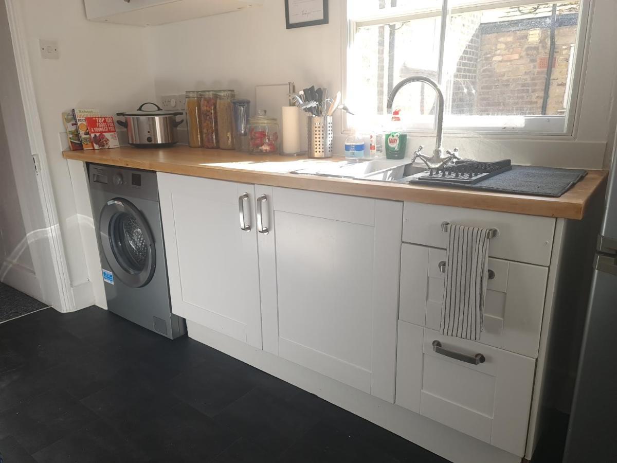 Lovely Large London Apartment Near Stratford Buitenkant foto